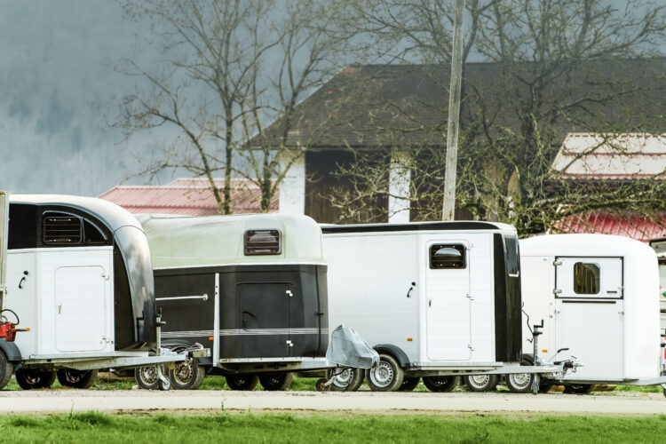 How to Choose Livestock Trailers
